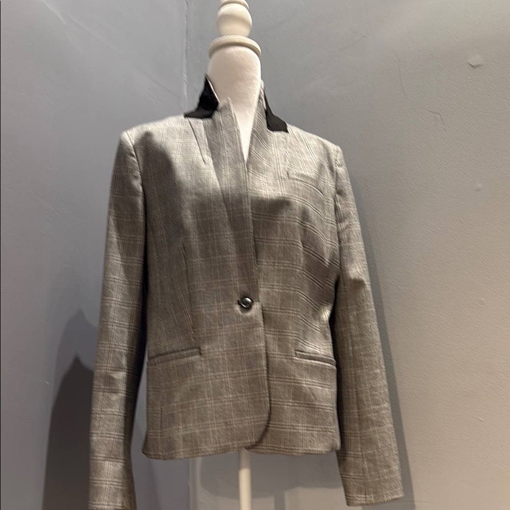 Banana Republic Gray and Black Blazer Tailored Fit